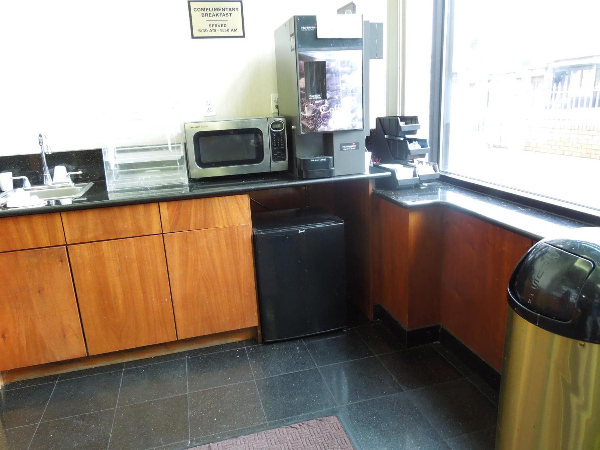 Red Carpet Inn Brooklyn Нью-Йорк Экстерьер фото
