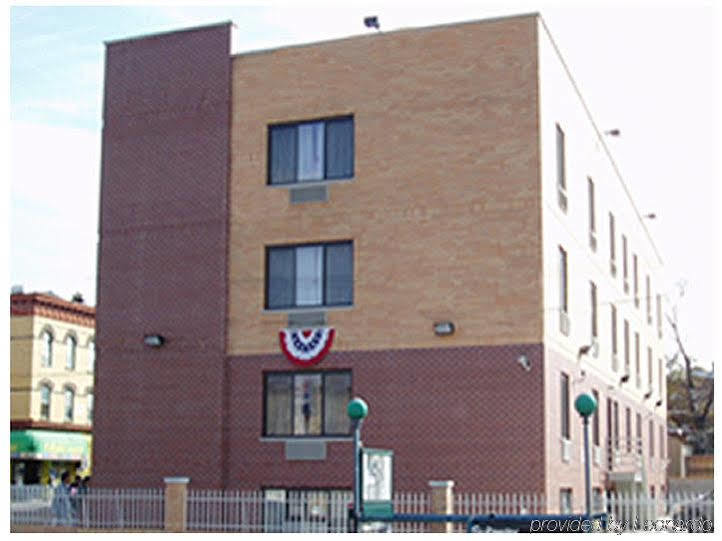 Red Carpet Inn Brooklyn Нью-Йорк Экстерьер фото